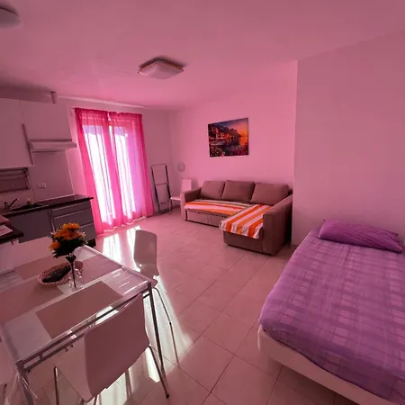 Infinity View Garda Aparthotel