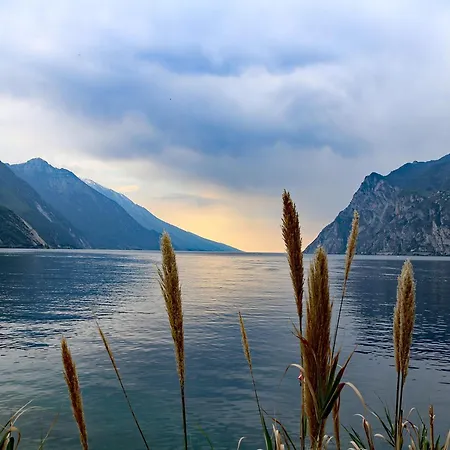 Infinity View Garda Aparthotel Tenno